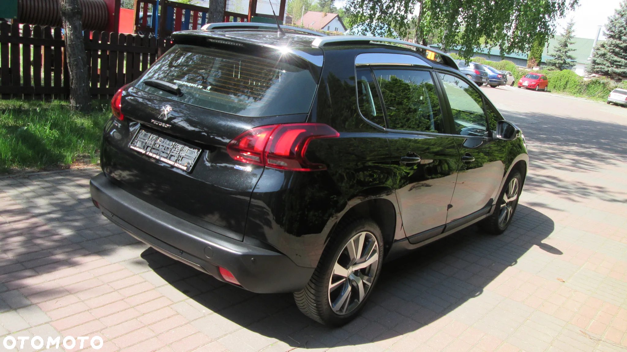 Peugeot 2008 PureTech 82 Allure - 4