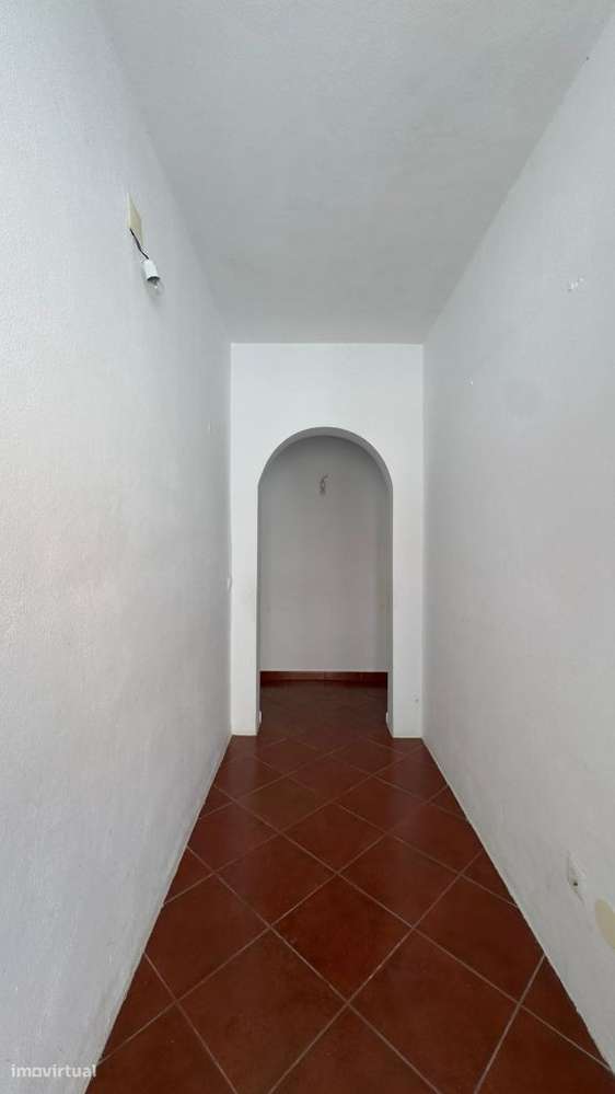 Moradia T3 + anexoT3 + sótão - 195 m2 - Abóboda - São Domingos de Rana-1