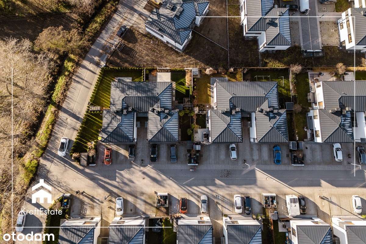 Pięknie Wykończony Bliźniak na 4 Pory Roku-12