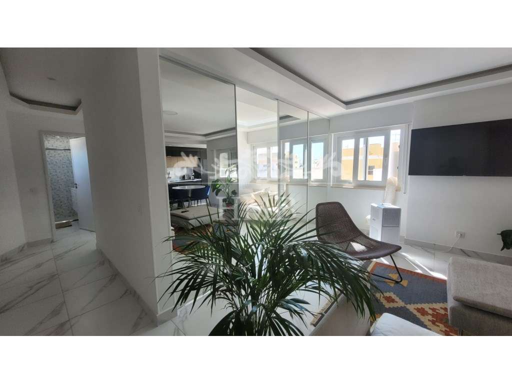 T2 Remodelado, com vista Rio-9