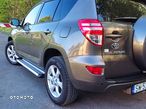 Toyota RAV4 2.0 VVT-i Premium - 32