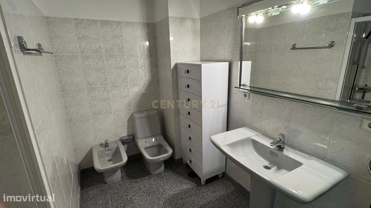 T2+1 na Av. de França – Porto | Junto ao Metro-13