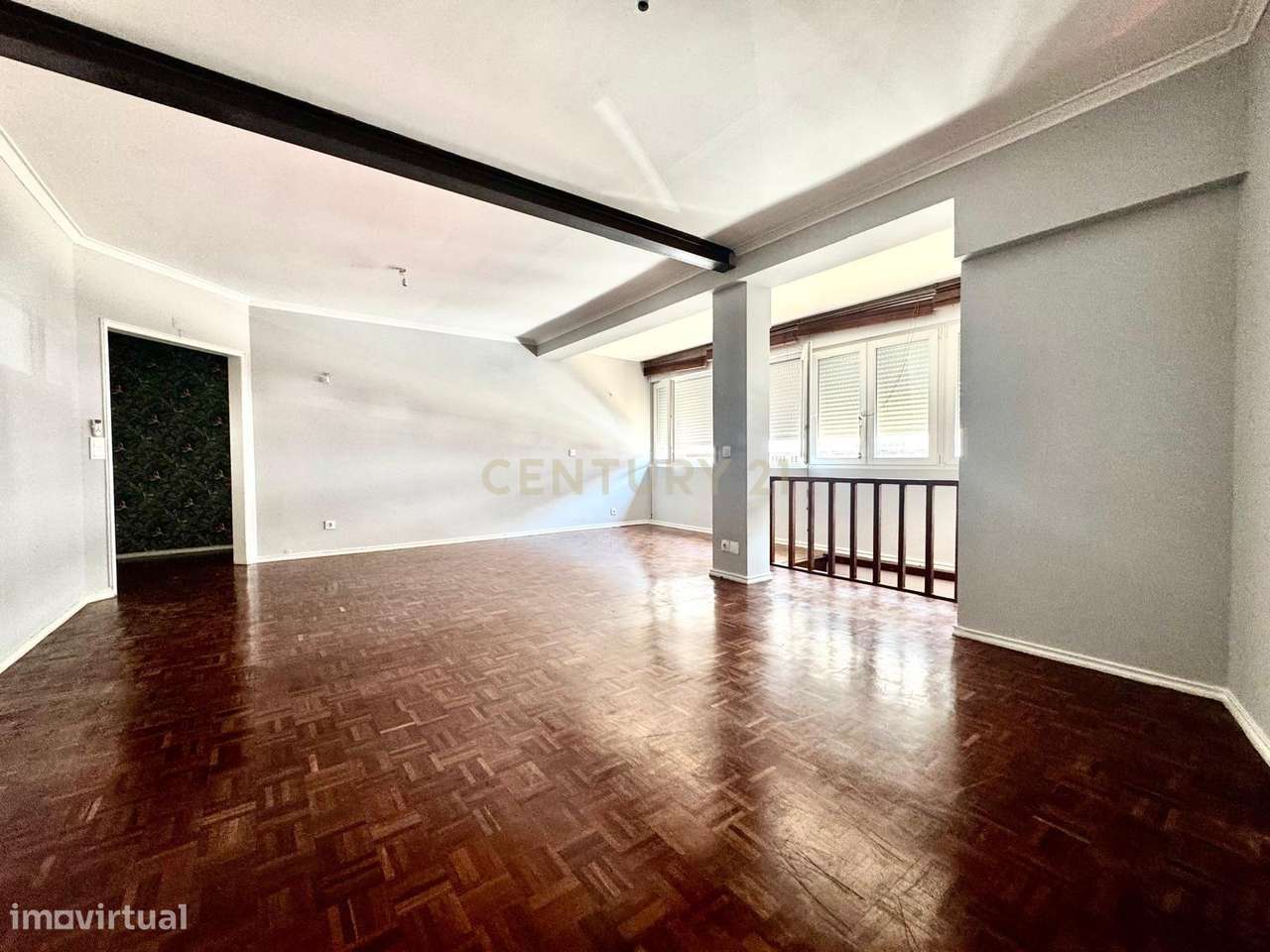 T3 com cave em São Pedro do Estoril – Versatilidade e localização priv-6