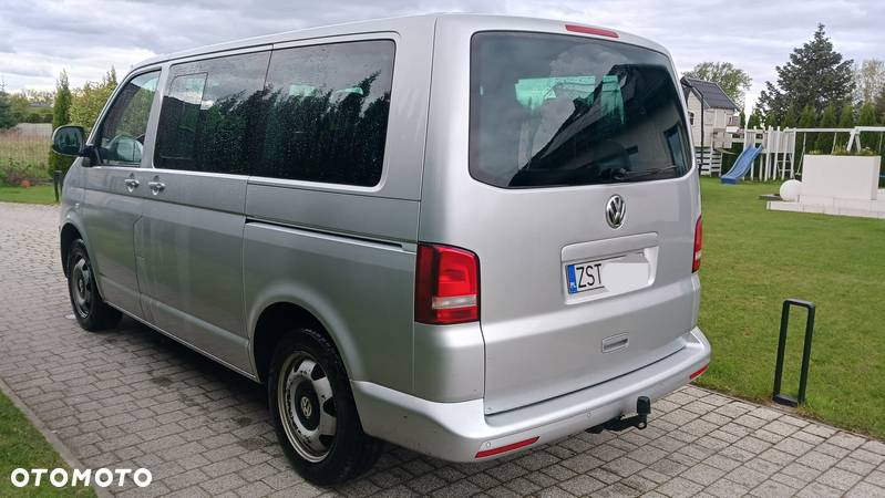 Volkswagen Caravelle - 3