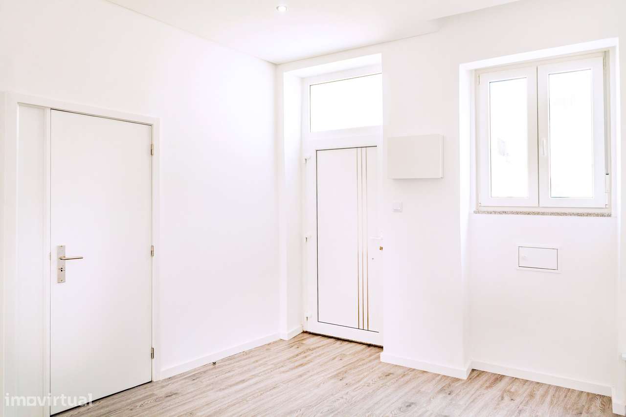 Moradia com pátio no Centro de Espinho - Grande imagem: 4/20