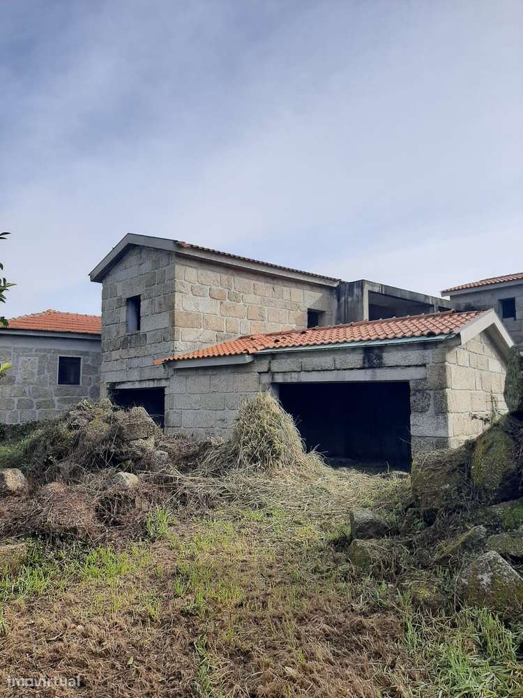 VENDE MORADIA/QUINTINHA V5 Centro de Fonte Arcada Penafiel - Porto-10