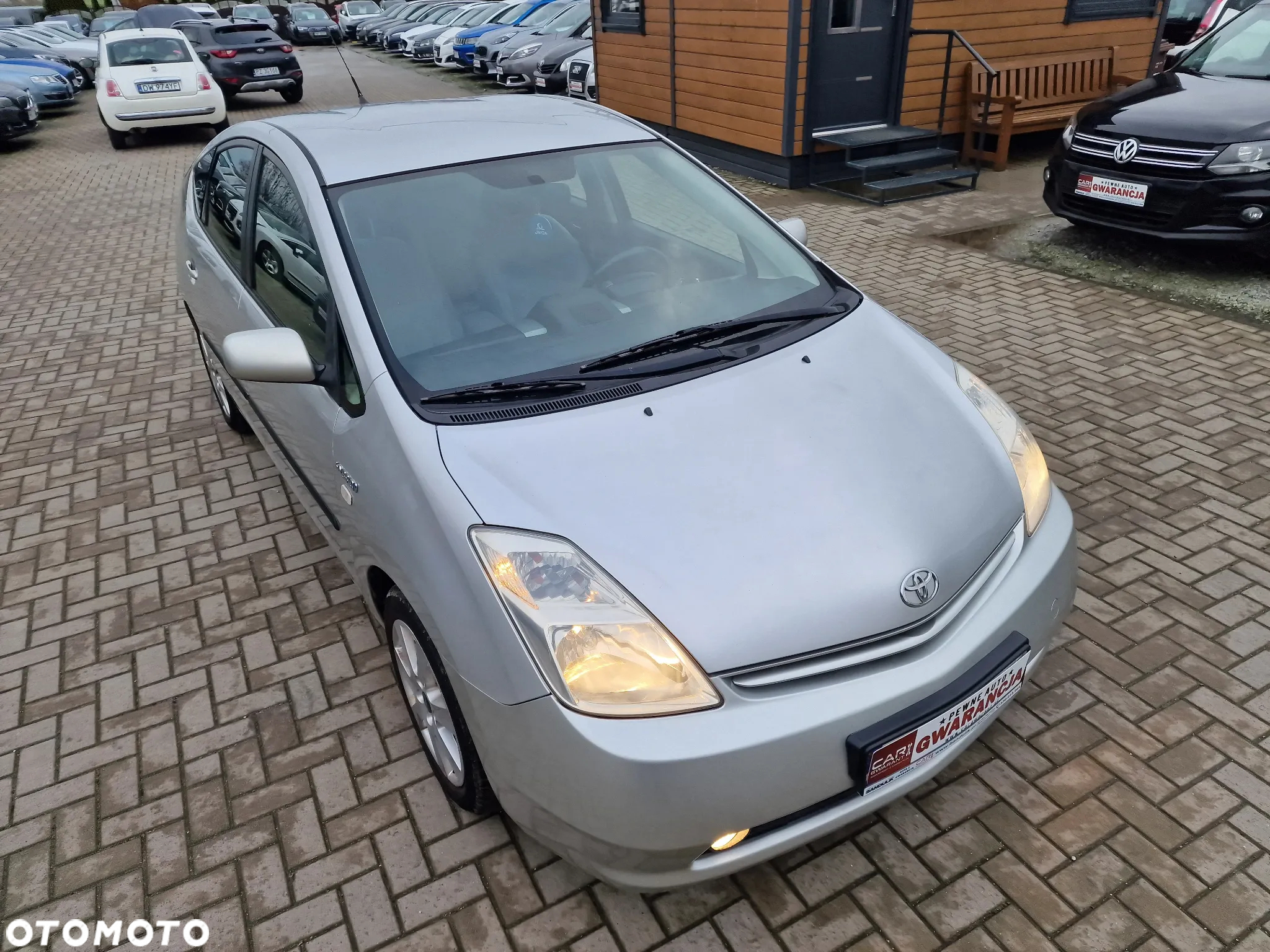 Toyota Prius - 33