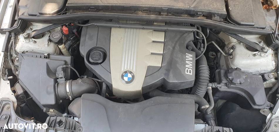 BMW Seria 1 120d - 4