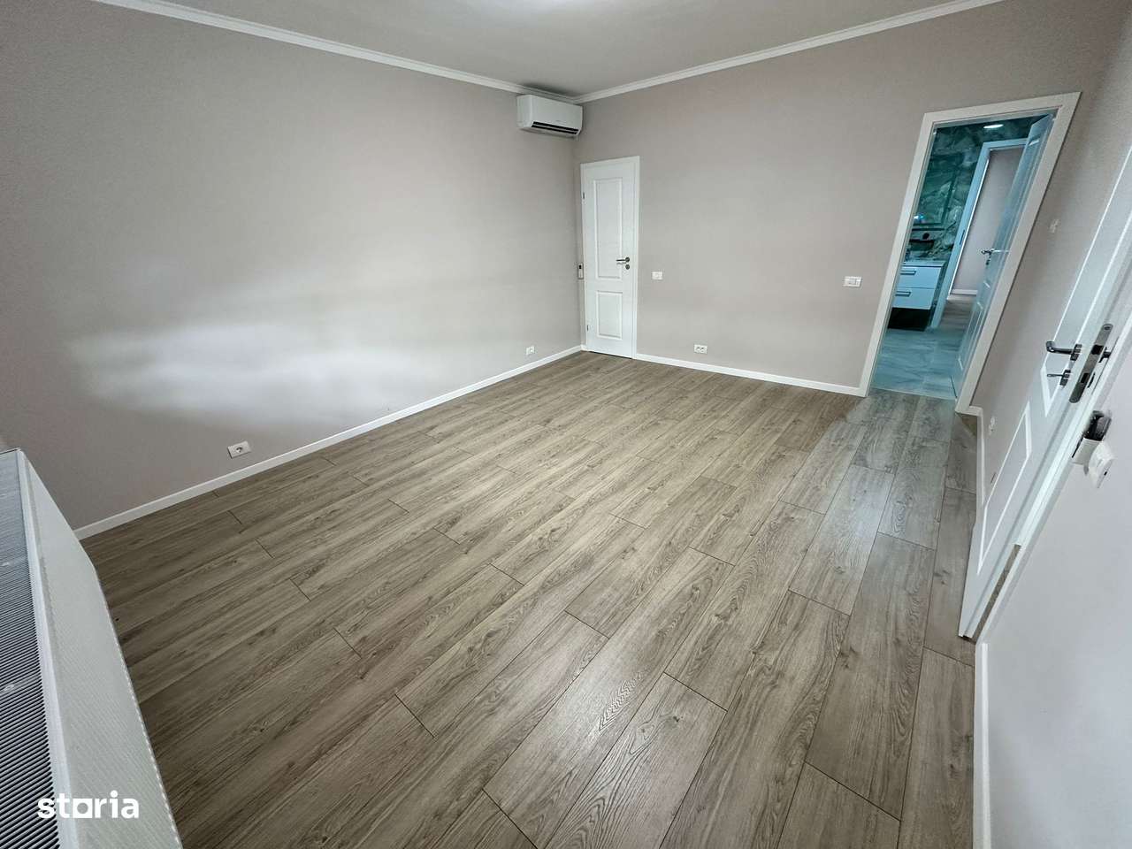 Spatiu 3 Camere 97Mp Pretabil Firma Universitate Cartierul Armenesc - Imagine principală: 4/15