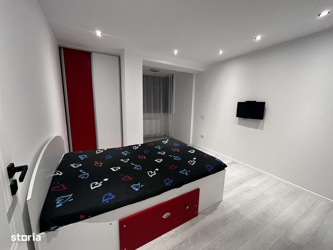 Apartament 2 camere D, 55 mp, renovat, totul nou, zona Podu Ros - Imagine principală: 4/10