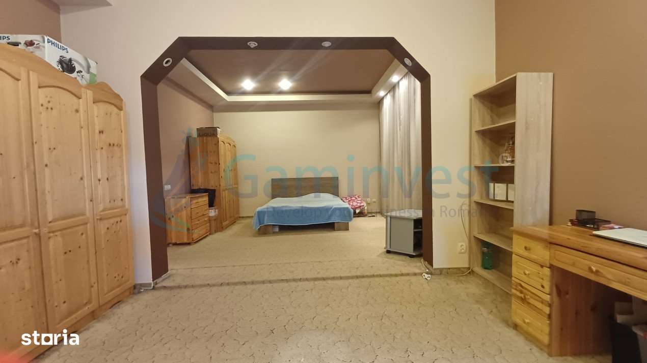 Gaminvest Casa cu 6 camere, singur in curte, zona Olosig, Oradea V3802 - Imagine principală: 3/14