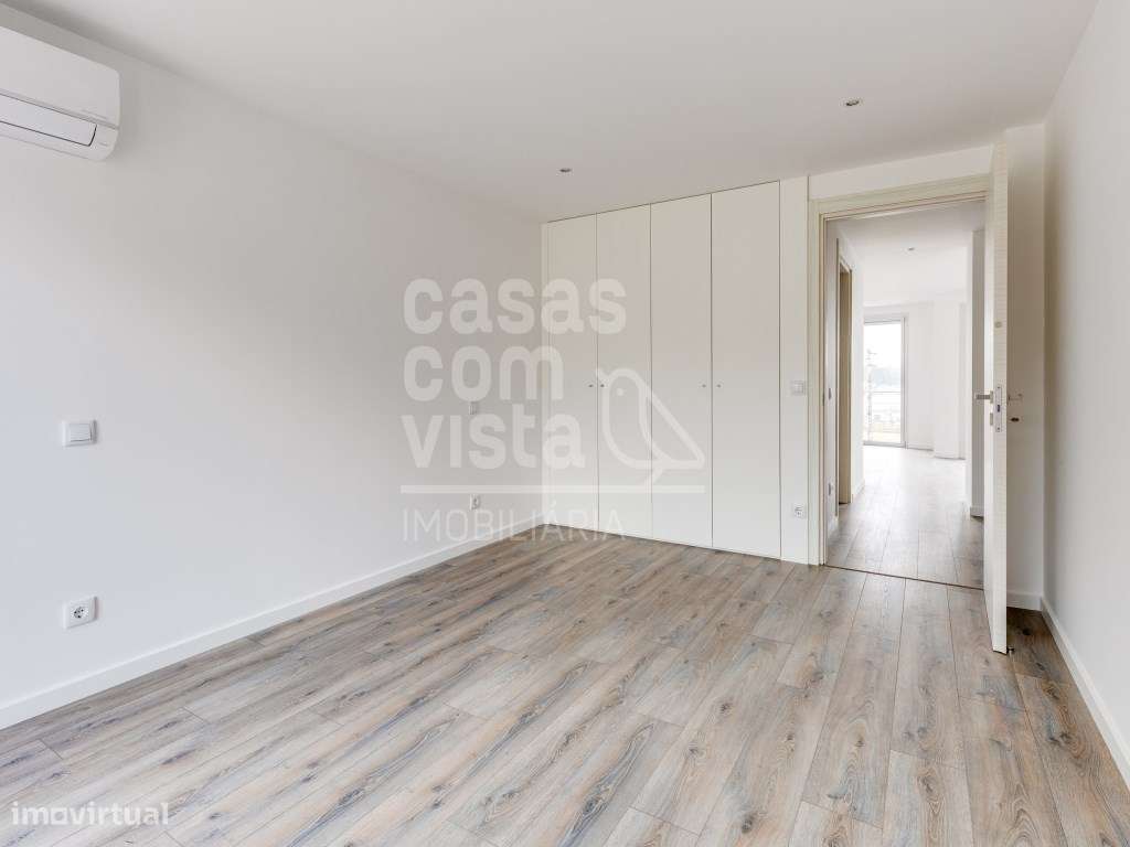 Apartamento T4 de arquitetura moderna junto da cidade, Pombal -Leiria-17