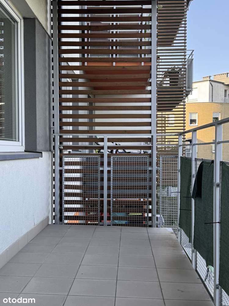2. Pokoje, duży balkon, cicha okolica.-13