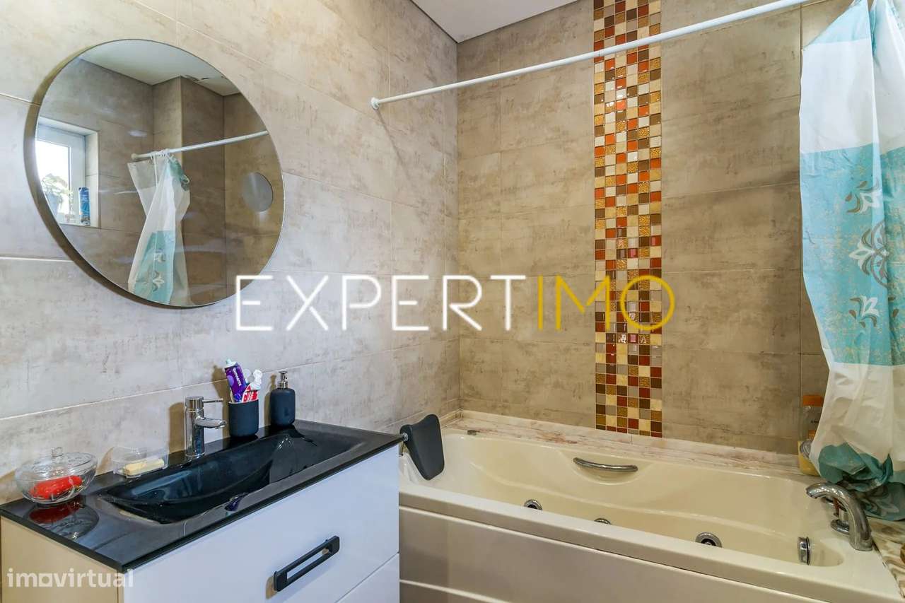 Apartamento T3, com 3 lugares de parqueamento a 10 minutos Lisboa -...-13