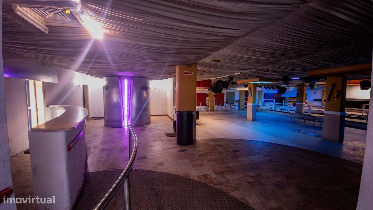 Discoteca com Alvará 24 horas 7 dias da semana.-3