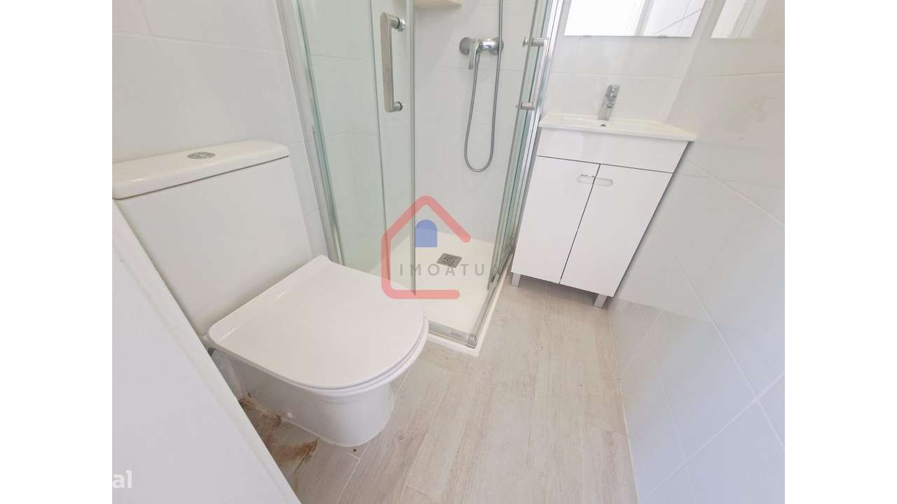 Apartamento T2 na Graça em Lisboa-27