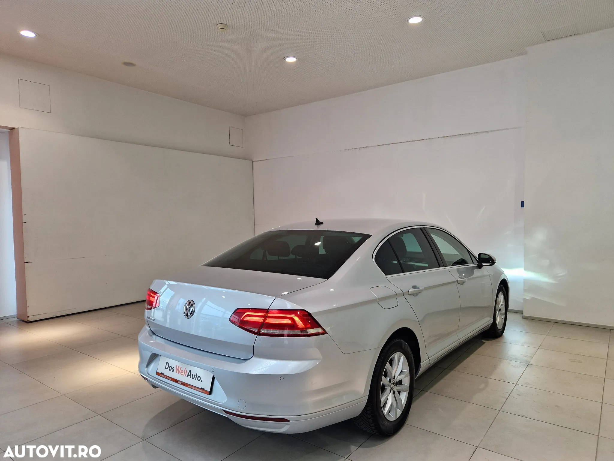 Volkswagen Passat 2.0 TDI DSG Comfortline - 7