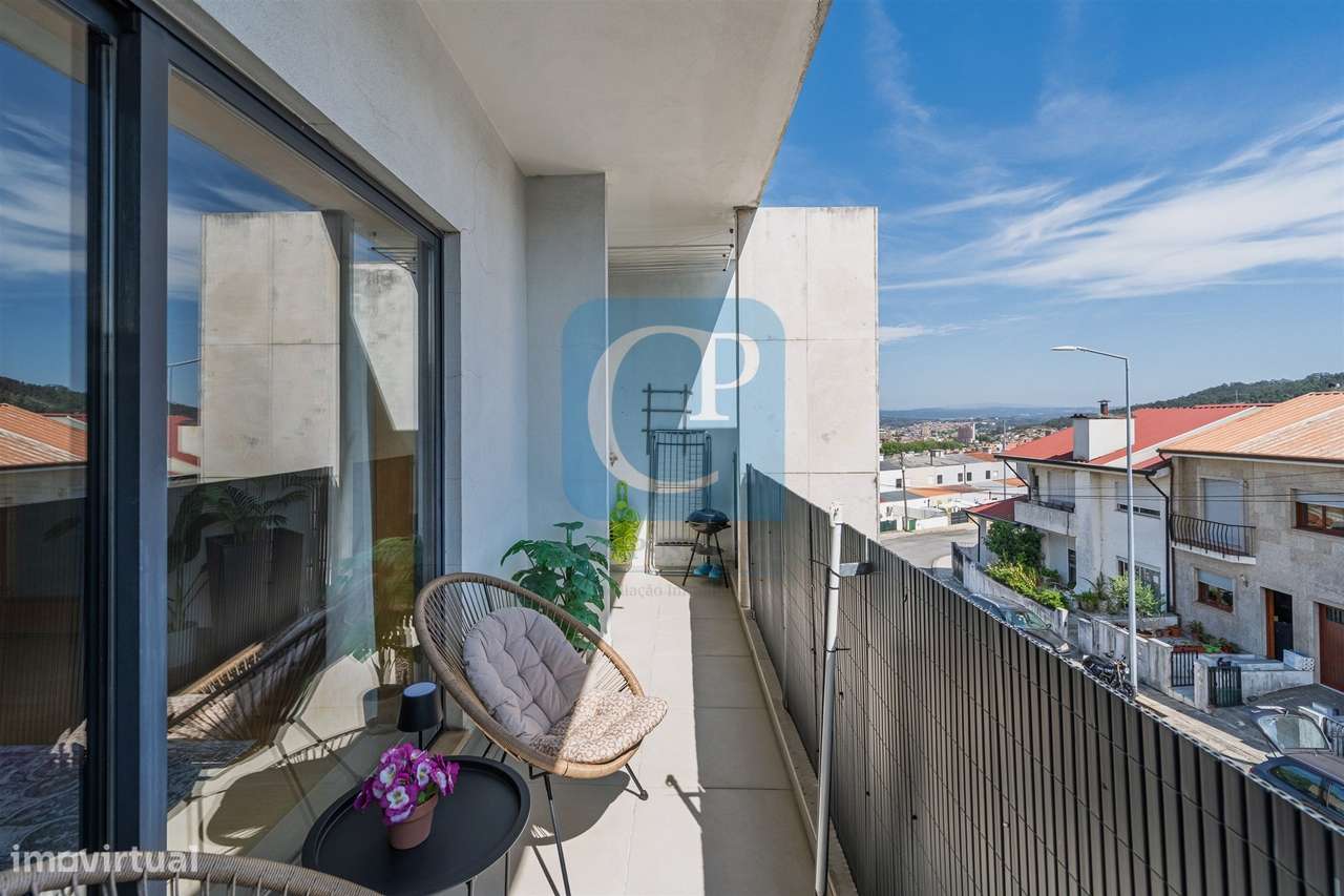 Apartamento T2 duplex no centro de Valongo-15