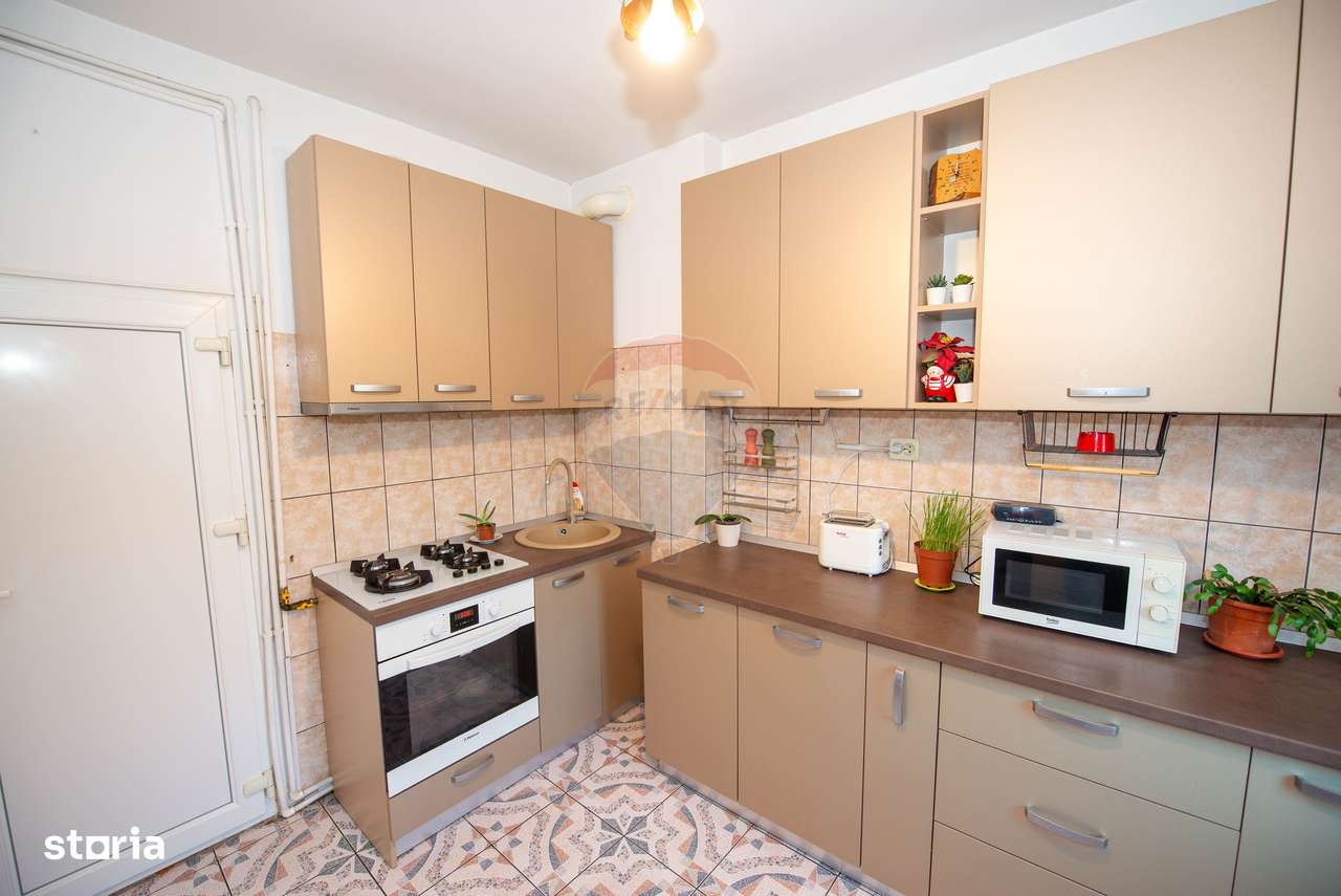 Apartament cu 2 camere de vanzare zona Turda Strada Stefan Stoika-16