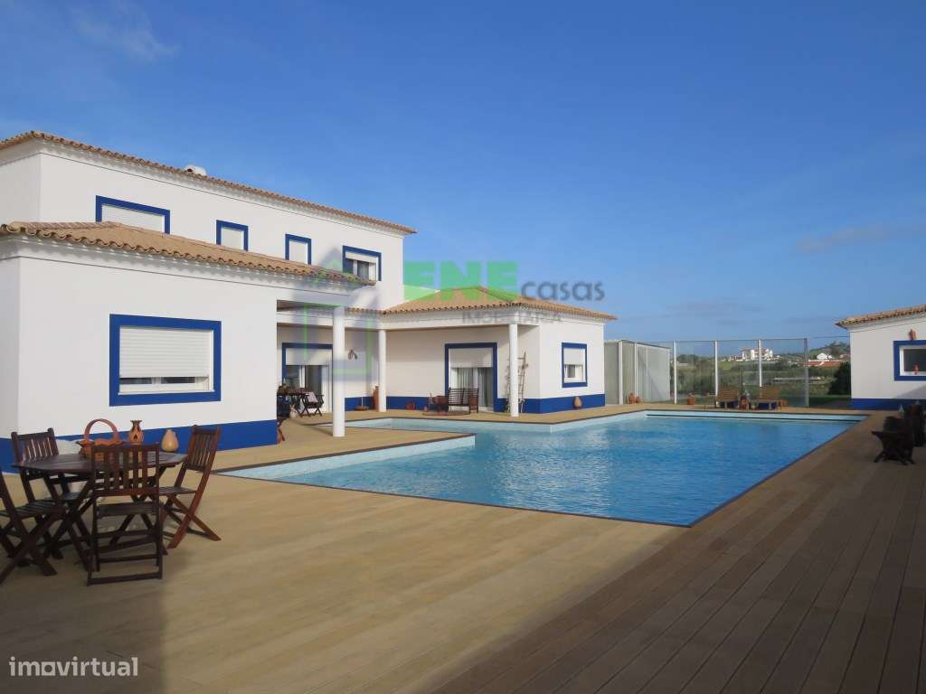 Moradia T5 Isolada em Barril-9