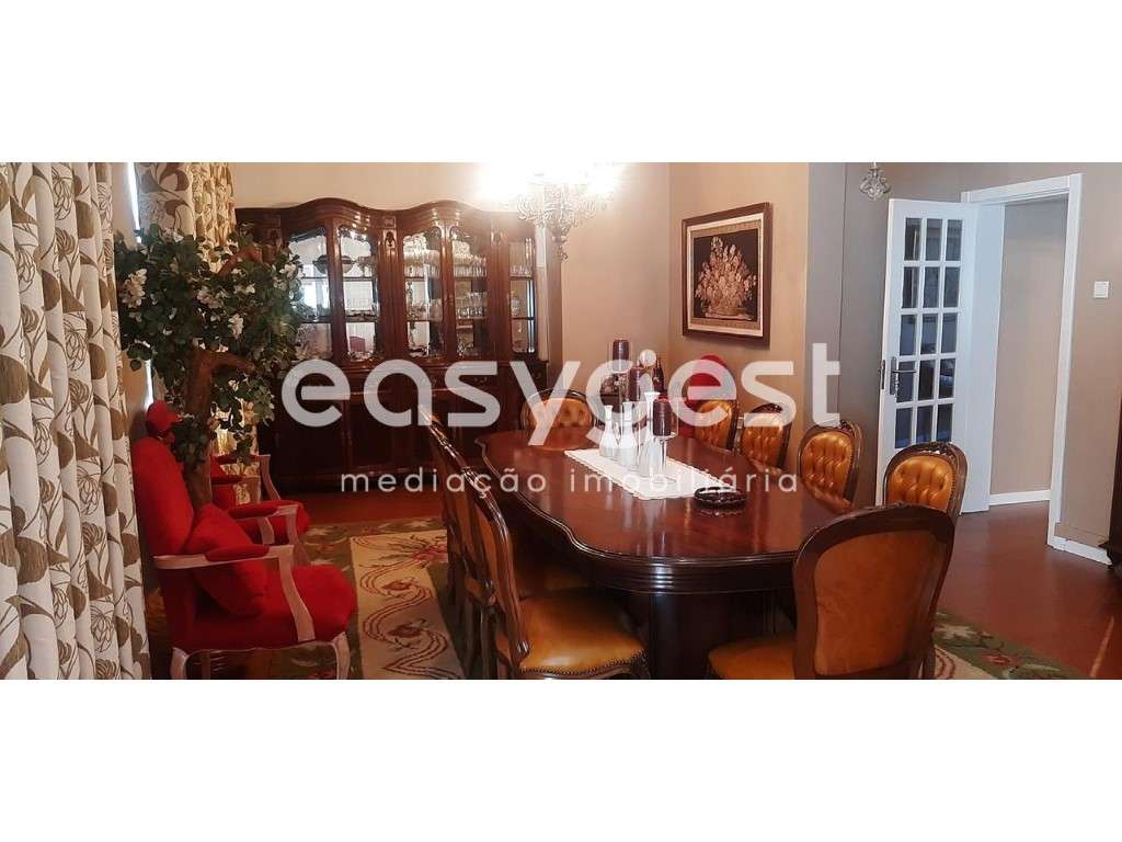 Magnífica Moradia com cinco assoalhadas e piscina em Torre de Moncorvo - Grande imagem: 4/15