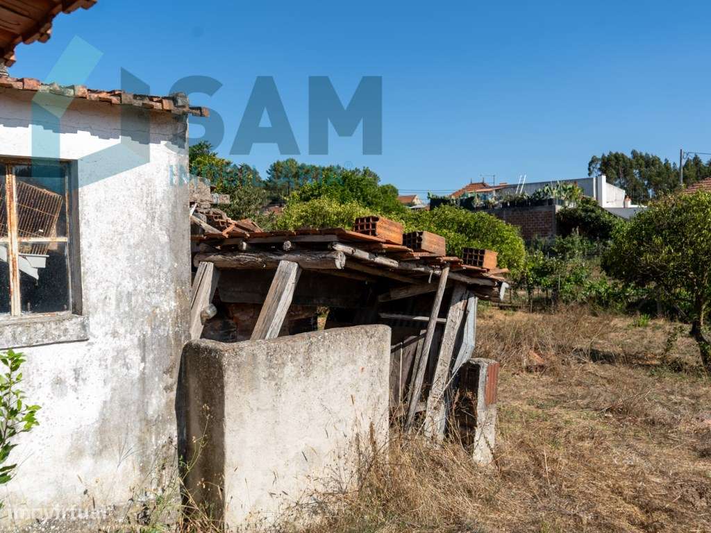 Moradia Térrea para Restauro | Terreno de malha urbana com 9.004 m²-24