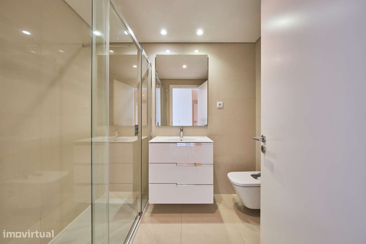T4 Deslumbrante c/ Vista Tejo | One River Seixal-25