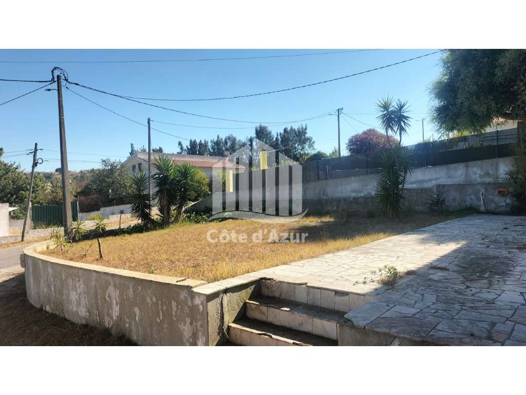 Moradia Bifamiliar Isolada - Sesimbra, Castelo - Grande imagem: 4/16