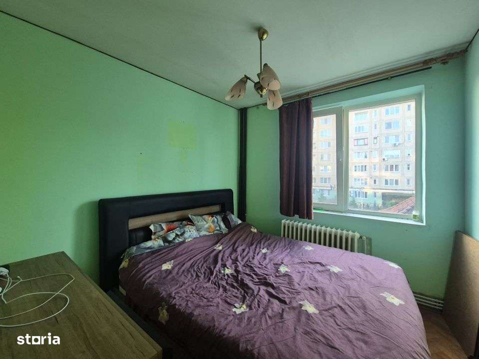 Apartament 3 camere - etaj intermediar - zona Piata Hermes - Imagine principală: 5/8