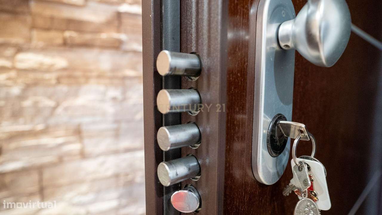 Moderno Apartamento  T3 Condomínio Fechado, em Nossa Senhora de Fátima-51