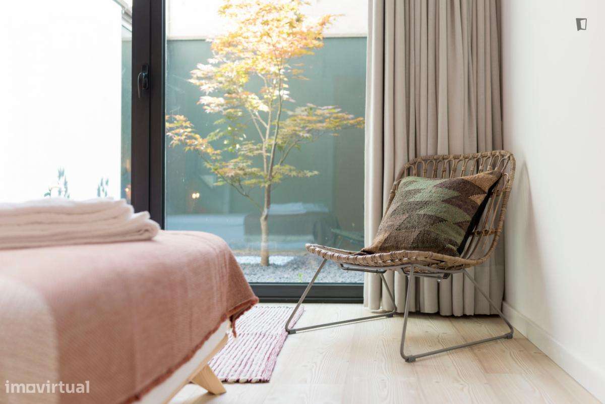 Apartamento com 2 quartos - localizado em Miragaia Porto - Grande imagem: 4/35