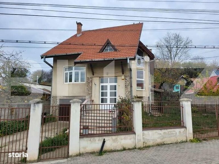 Casă individuală 5 camere, 870 mp teren, zona Centru - Alba Iulia