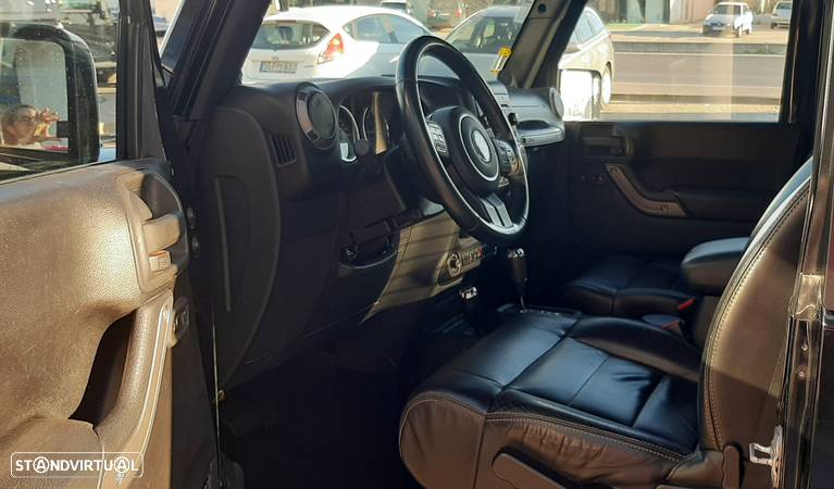 Jeep Wrangler 2.8 CRD ATX Sport - 6