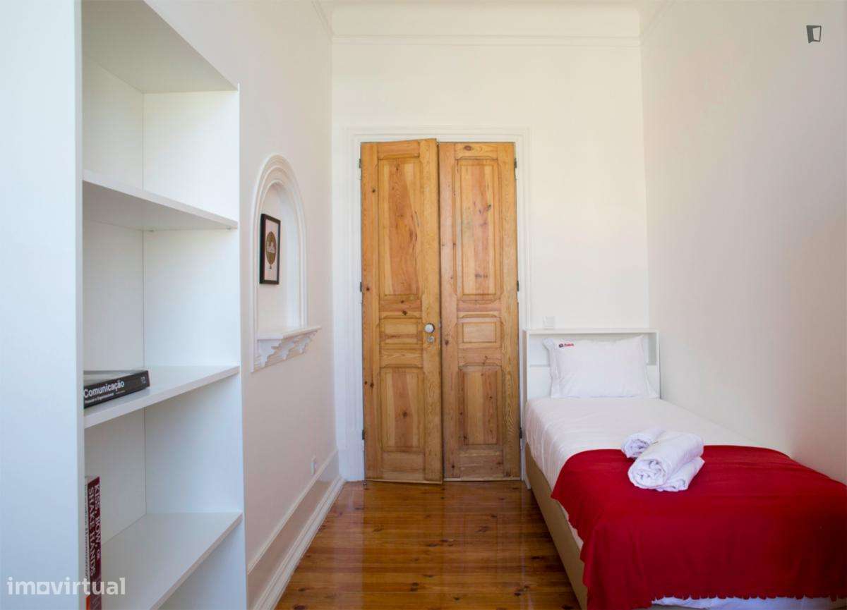 Quarto - localizado em Saldanha Lisbon - Grande imagem: 4/17