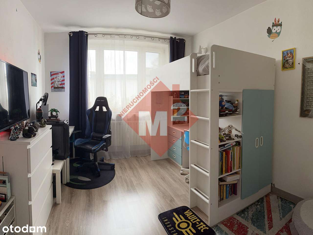 Dom wolnostojący w cichej dzielnicy domów jednorodzinnych .-10