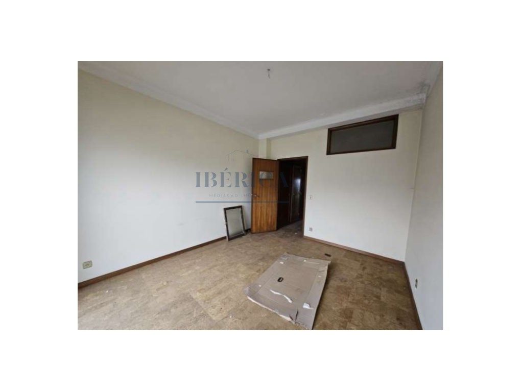 Apartamento T1 na Avenida da República - General Torres