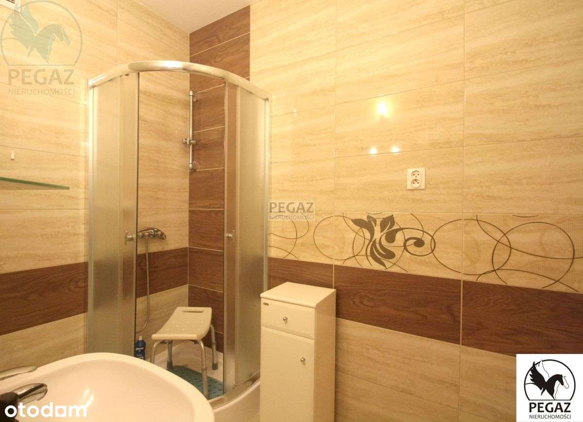 Piękne, wysokie mieszkanie w Kamienicy-15