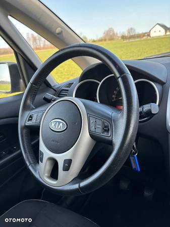 Kia Venga 1.4 CRDi 90 Edition 7 - 11