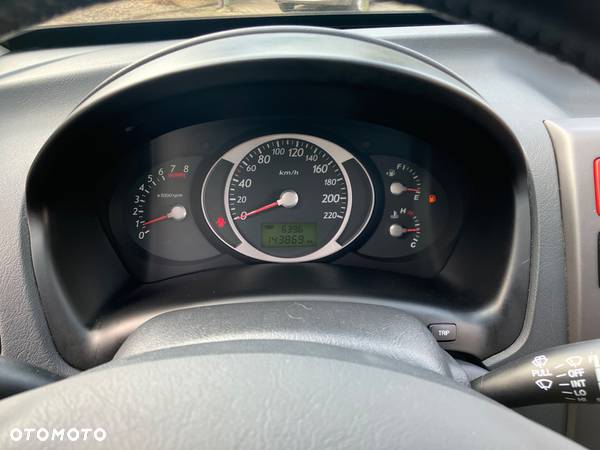 Hyundai Tucson 2.0 Comfort 2WD - 22