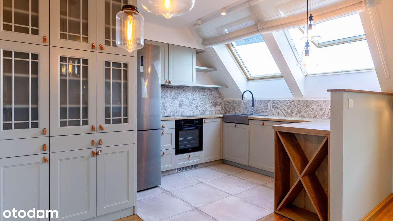 KARŁOWICE- 4 pok. z balkonem, klimatyzacja, garaż-3