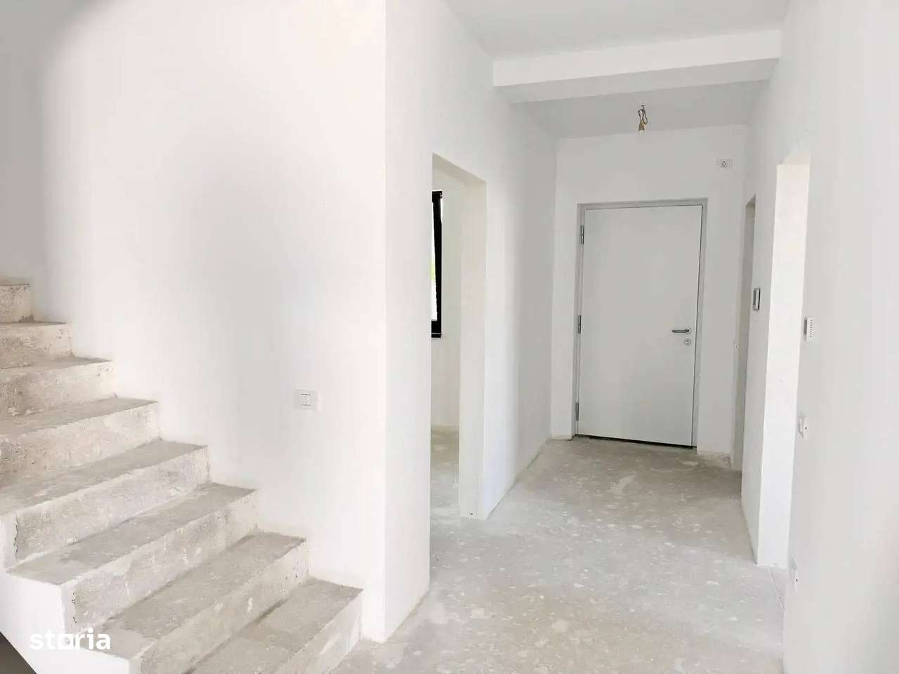 Vila | 5 camere | Curte 220  mp  | metrou 15 min | 175 mp util - Imagine principală: 5/19