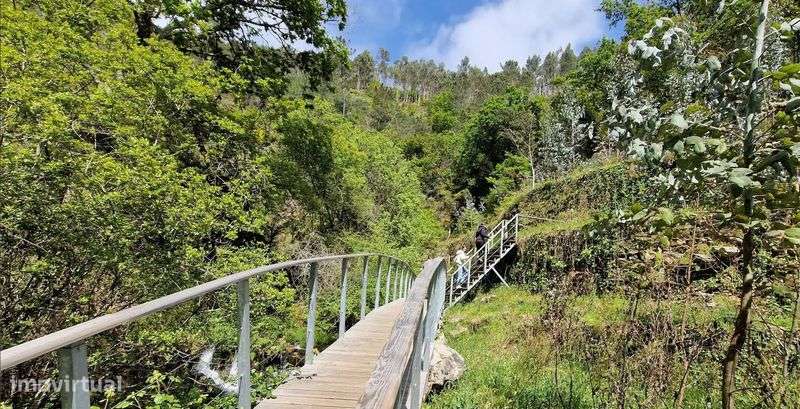 Casa em pedra para restauro-6