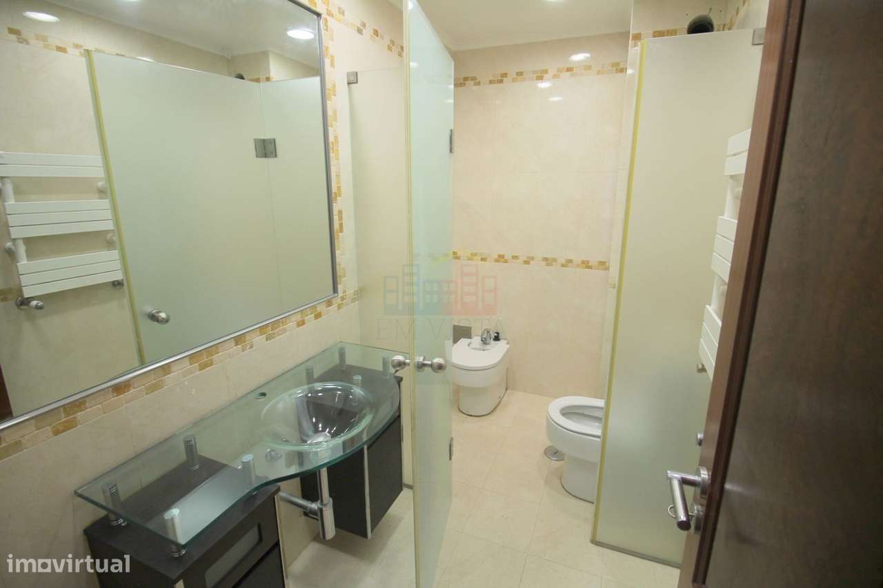 Vivenda de Luxo com Piscina Belas-7