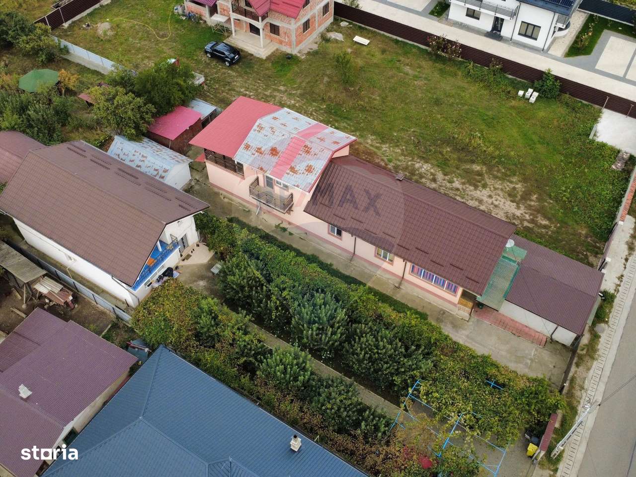 Casă / Vilă de vanzare in Serbanesti-1