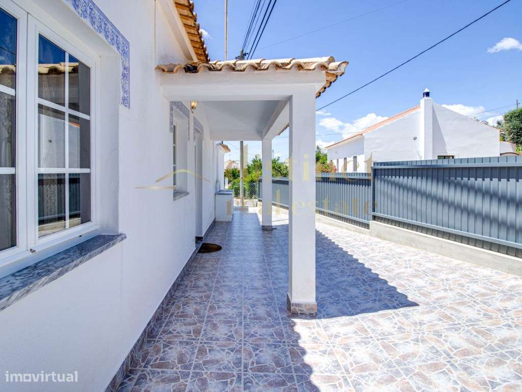 Duas Moradias T2 independentes com Vista Campo - entre Poço Barreto... - Grande imagem: 5/50