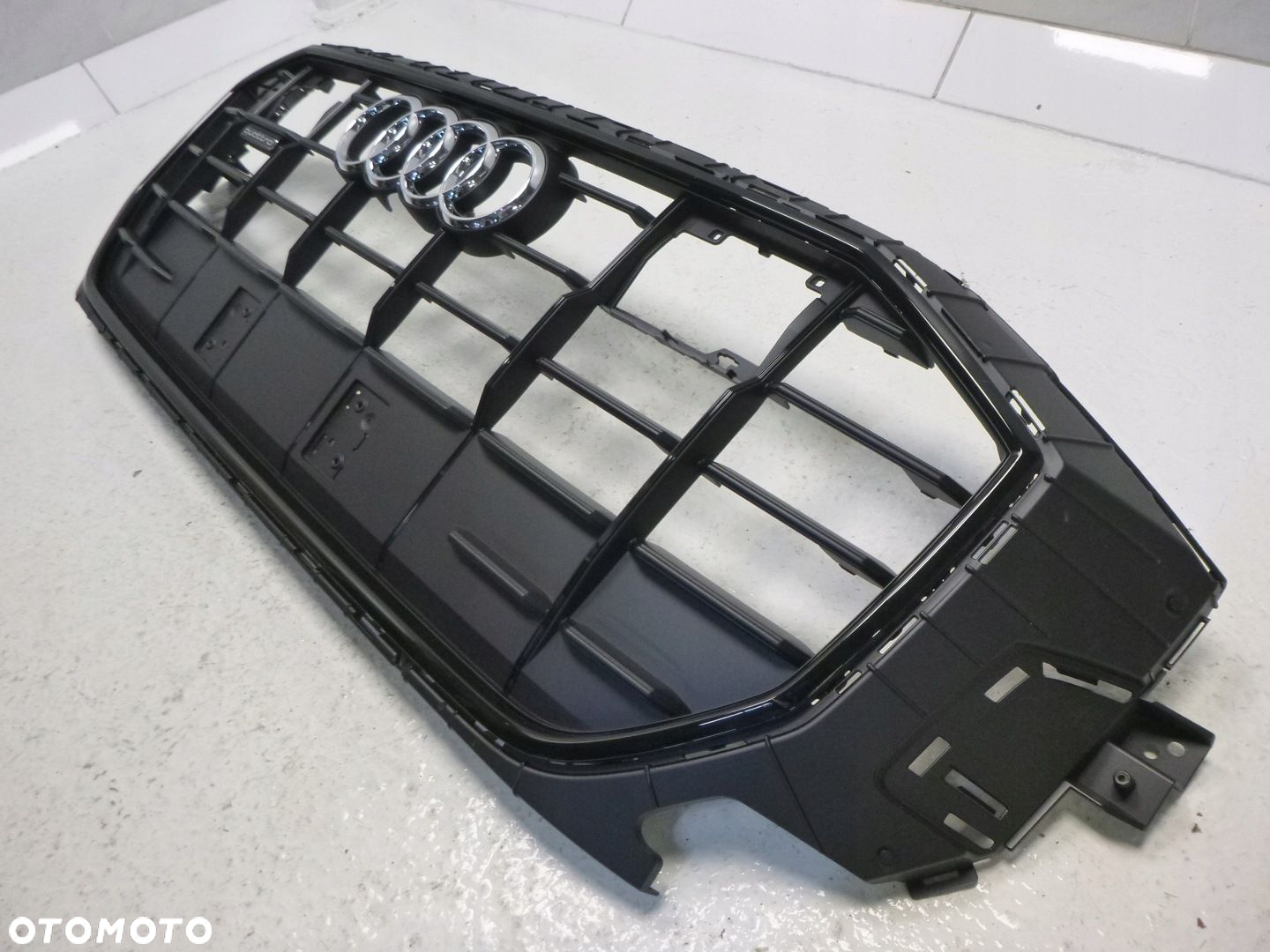 AUDI Q8 SQ8 4M8 WZMOCNIENIE GRILLA GRILL ATRAPA - 6