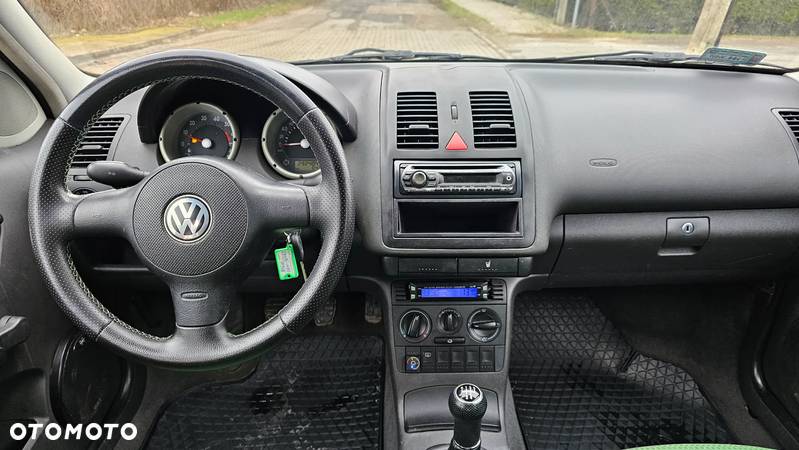 Volkswagen Polo 1.4 Trendline - 17