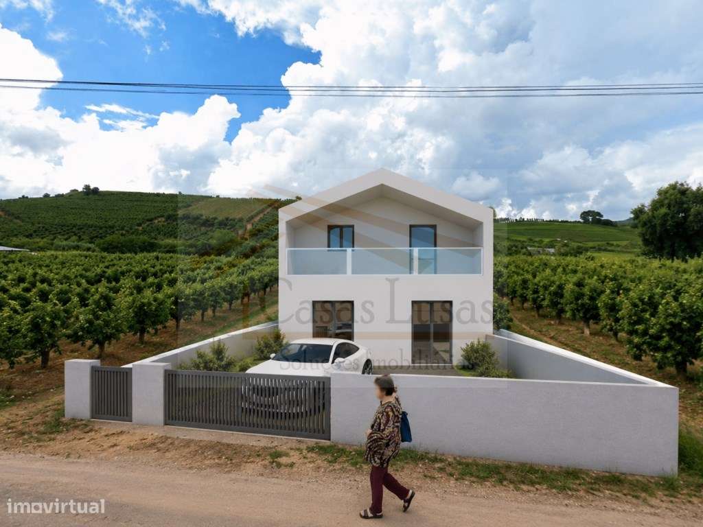 Terreno Urbano com Projeto aprovado para moradia T3 - Pronto a Cons...-1