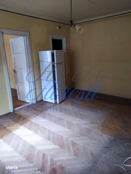Apartament cu 2 camere, in zona Semicentrala - Imagine principală: 2/5