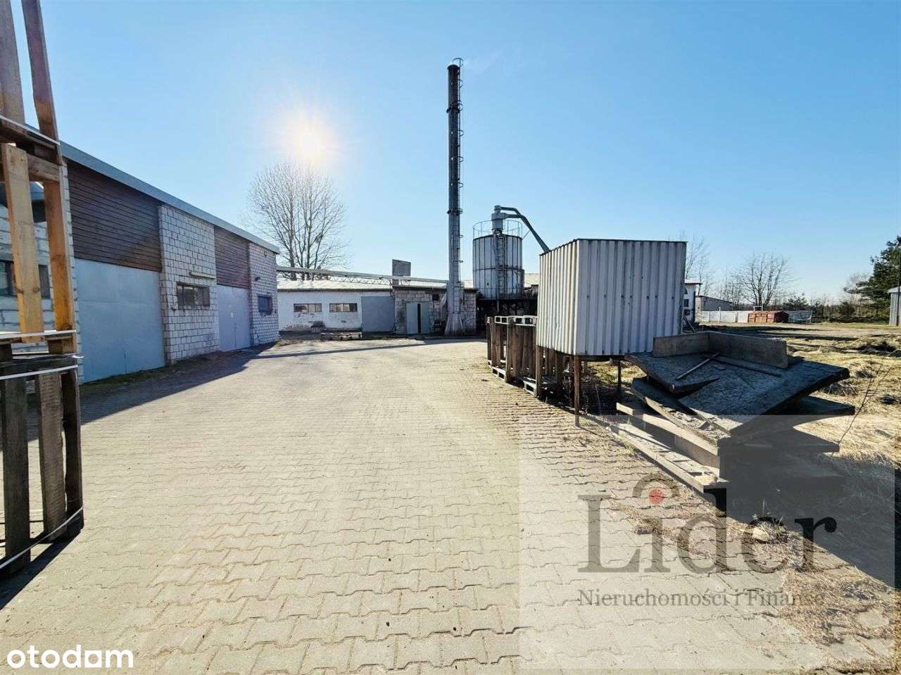 Hala produkcyjna z zapleczem biurowym i magazynowy-18